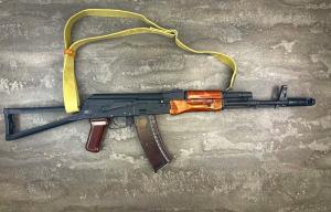 Учебный макет автомата Калашникова АК74М (2003 года, ММГ, рамочный приклад, ствол - втулка)